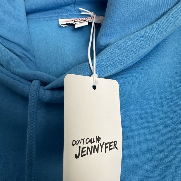 Don’t Call Me Jennyfer Woman’s Junior Cropped Blue Hoodie size Large - Picture 4 of 4